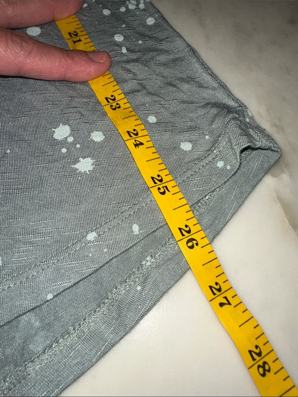 Maurice’s Light Blue Splatter V-Neck Tank Top size small - Picture 3 of 4